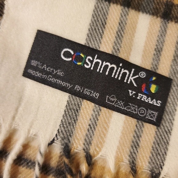 Plaid scarf - Picture 7 of 8